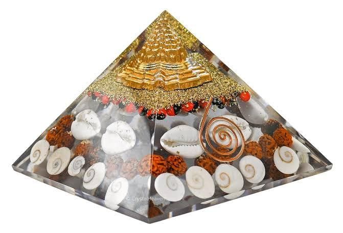 Crystal Wealth Gomati Chakra Shree Yantra Pyramid - Image 4