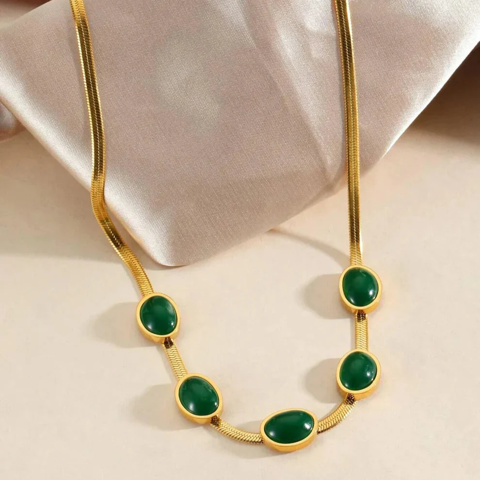 Luxury Oval Green Crystal Pendant Necklace Set With Bracelet - Image 8